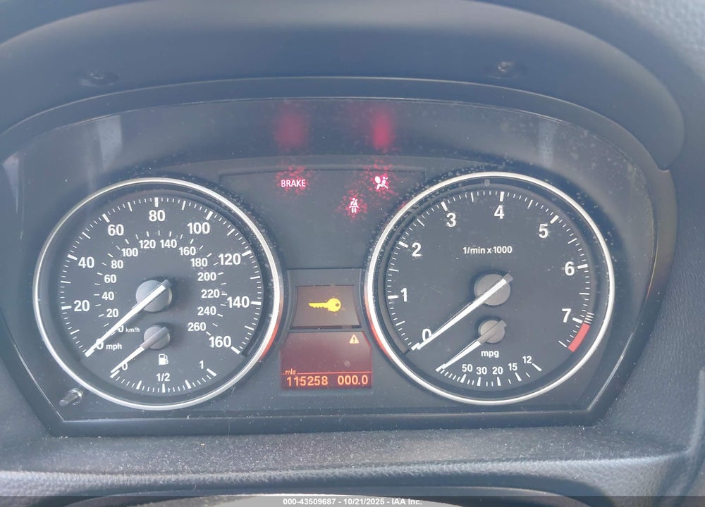 2008 BMW 328I VIN: WBAVA33518KX88571