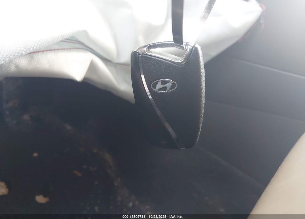 2016 HYUNDAI AZERA LIMITED VIN: KMHFH4JG4GA508039