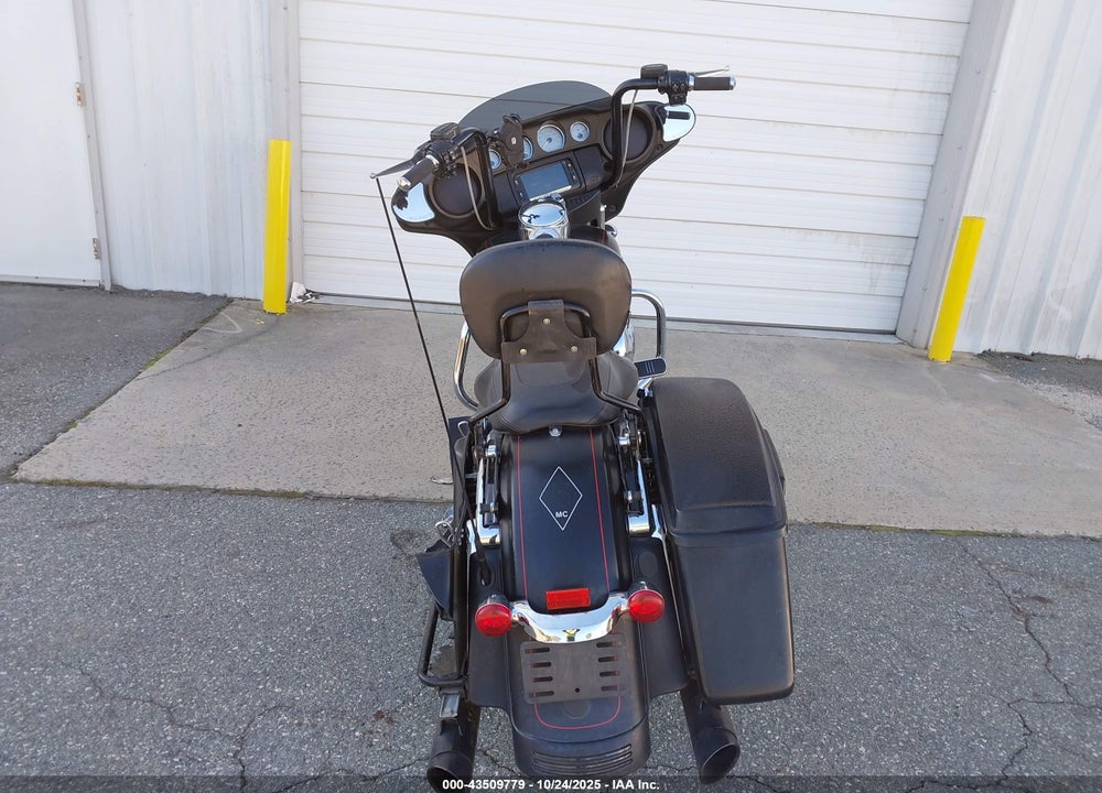 2015 HARLEY-DAVIDSON FLHXS STREET GLIDE SPECIAL VIN: 1HD1KRM13FB678629