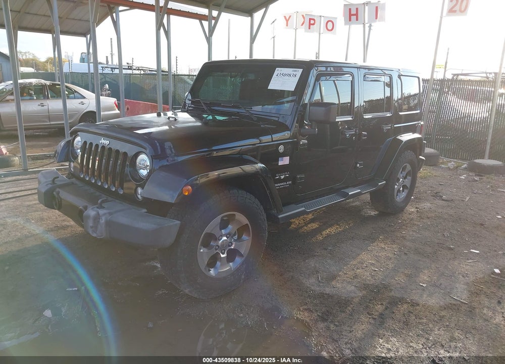 2016 JEEP WRANGLER UNLIMITED SAHARA VIN: 1C4HJWEGXGL152580