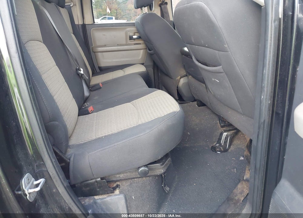 2011 RAM 1500 SLT VIN: 1D7RV1GT5BS551973
