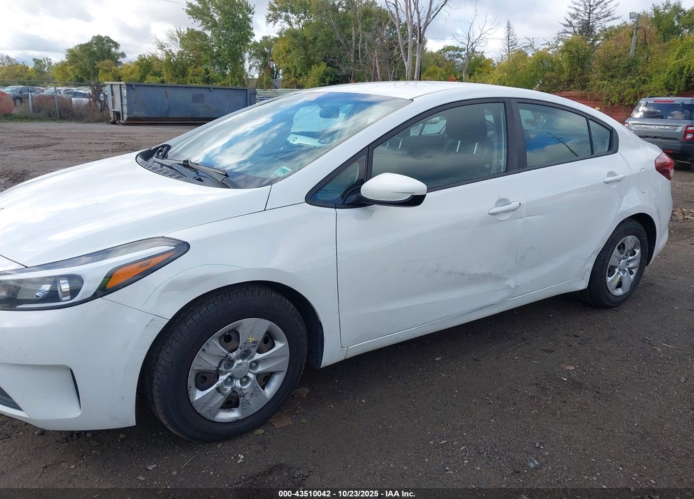 2017 KIA FORTE LX VIN: 3KPFK4A79HE091487