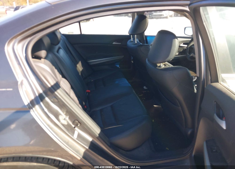 2009 HONDA ACCORD 2.4 EX-L VIN: 1HGCP268X9A014112