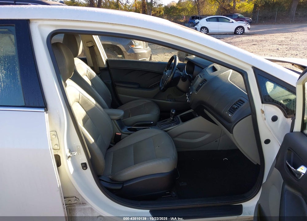 2016 KIA FORTE EX VIN: KNAFZ4A86G5553547