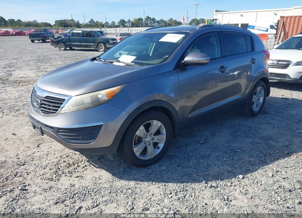 2011 KIA SPORTAGE VIN: KNDPBCA20B7083806