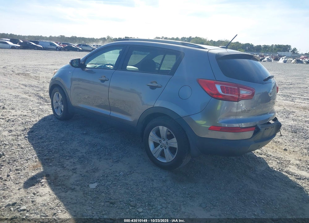 2011 KIA SPORTAGE VIN: KNDPBCA20B7083806