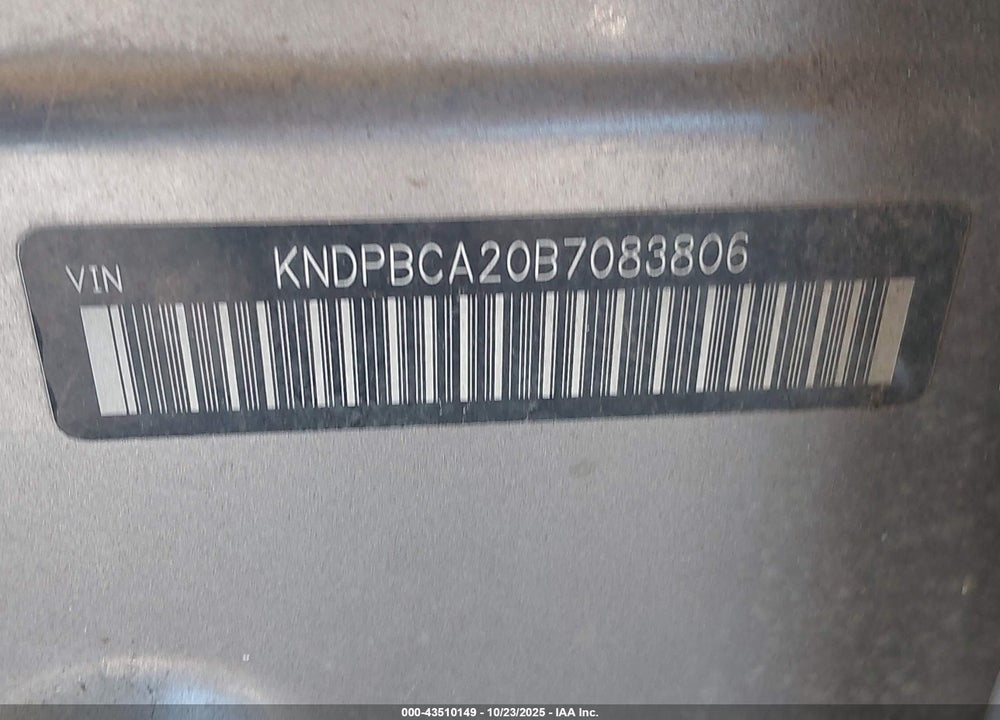 2011 KIA SPORTAGE VIN: KNDPBCA20B7083806