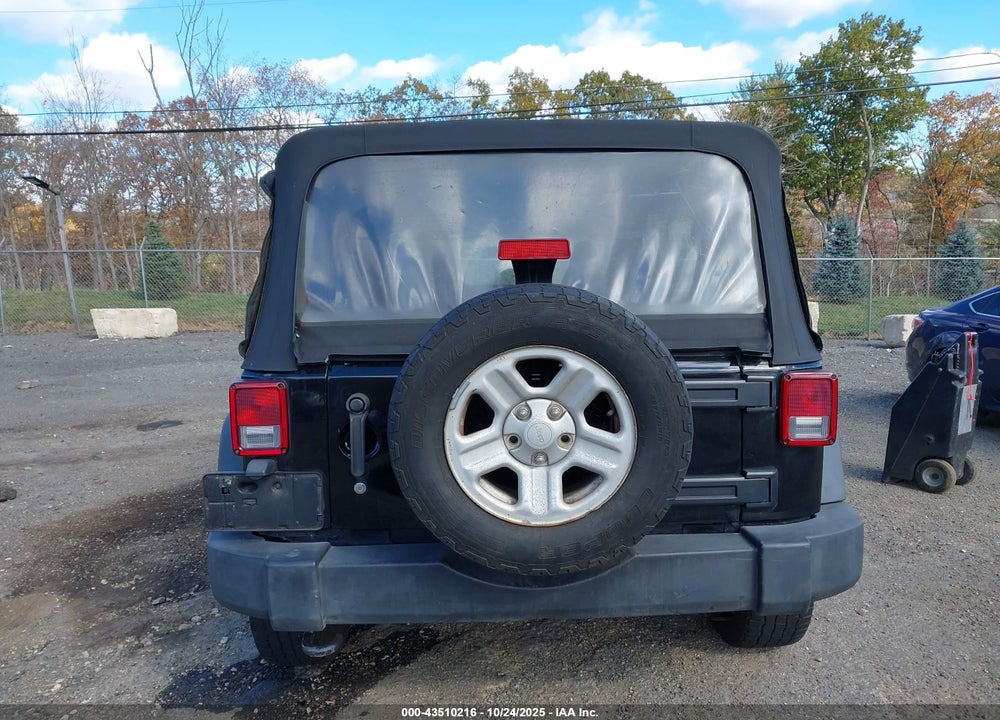 2013 JEEP WRANGLER UNLIMITED SPORT VIN: 1C4BJWDG0DL688747
