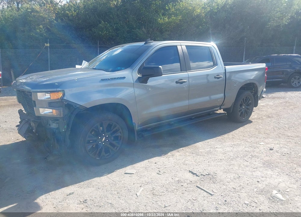2021 CHEVROLET SILVERADO 1500 4WD SHORT BED CUSTOM VIN: 3GCPYBEKXMG268374