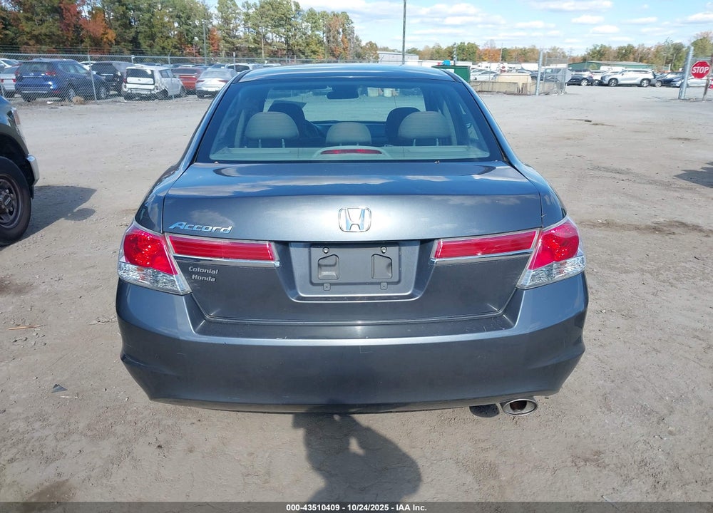 2011 HONDA ACCORD 2.4 EX VIN: 1HGCP2F77BA078444