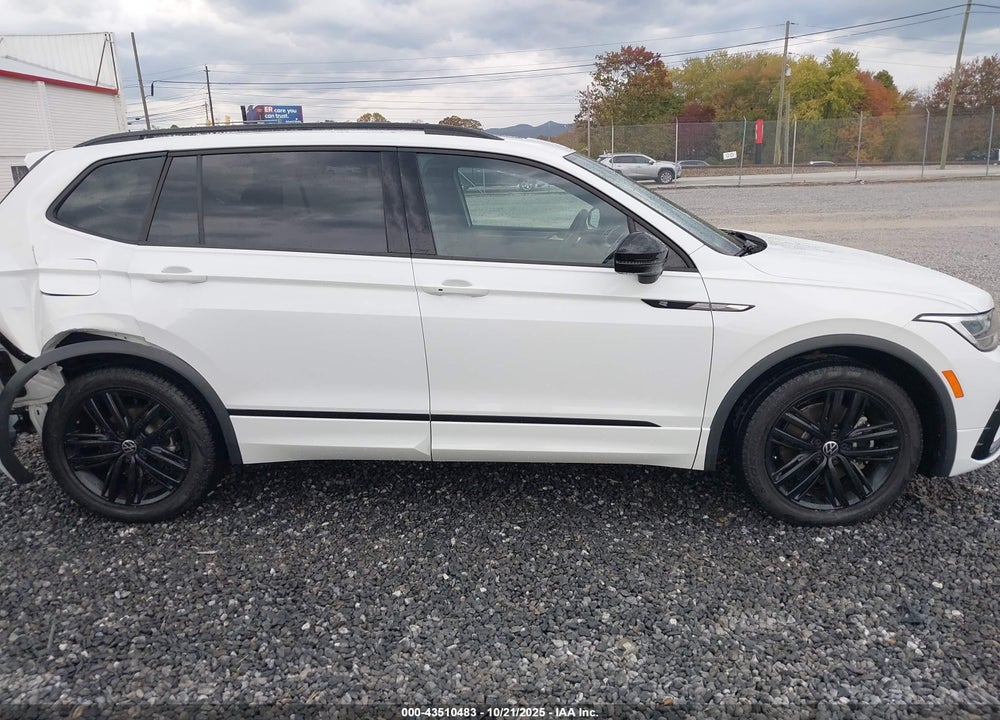 2022 VOLKSWAGEN TIGUAN VIN: 3VVCB7AX5NM099626