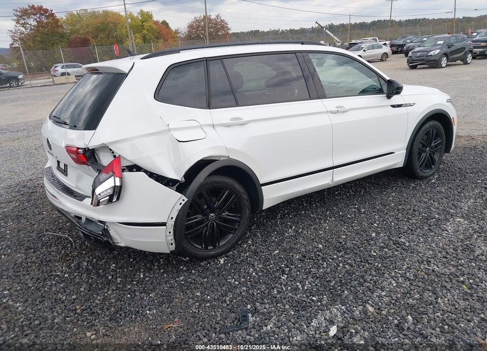 2022 VOLKSWAGEN TIGUAN VIN: 3VVCB7AX5NM099626
