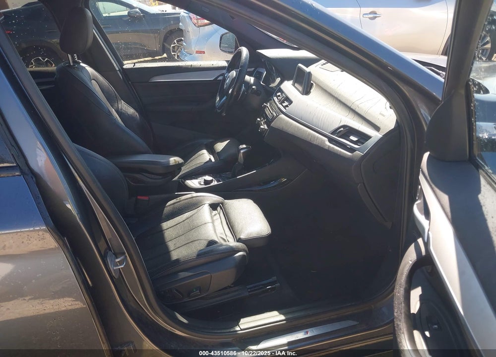 2018 BMW X1 SDRIVE28I VIN: WBXHU7C33J5H38892
