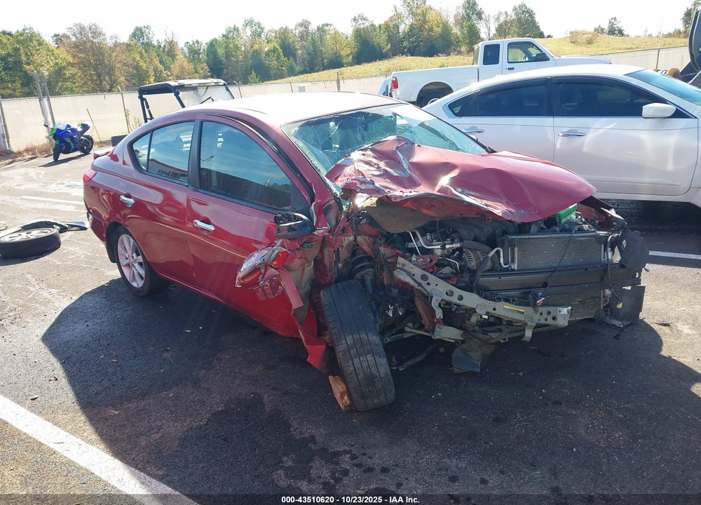2014 NISSAN VERSA 1.6 SL VIN: 3N1CN7AP0EL819977