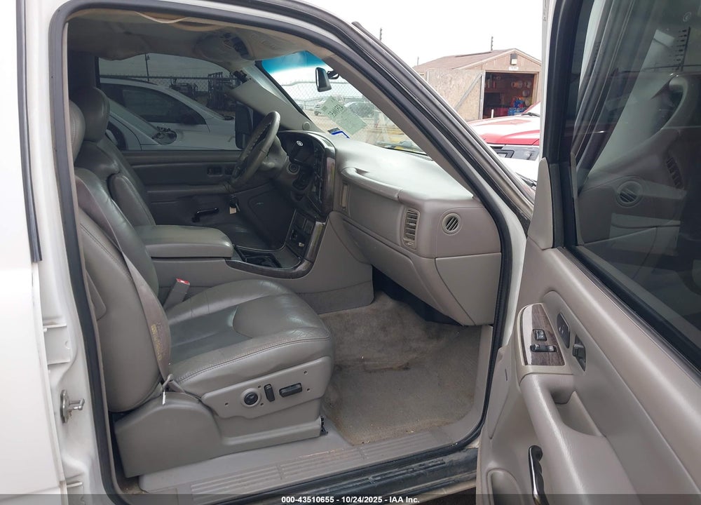 2005 GMC YUKON VIN: 1GKEK63U45J122853
