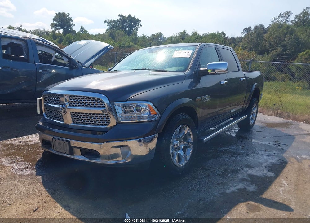 2017 RAM 1500 VIN: 1C6RR7NT2HS554771