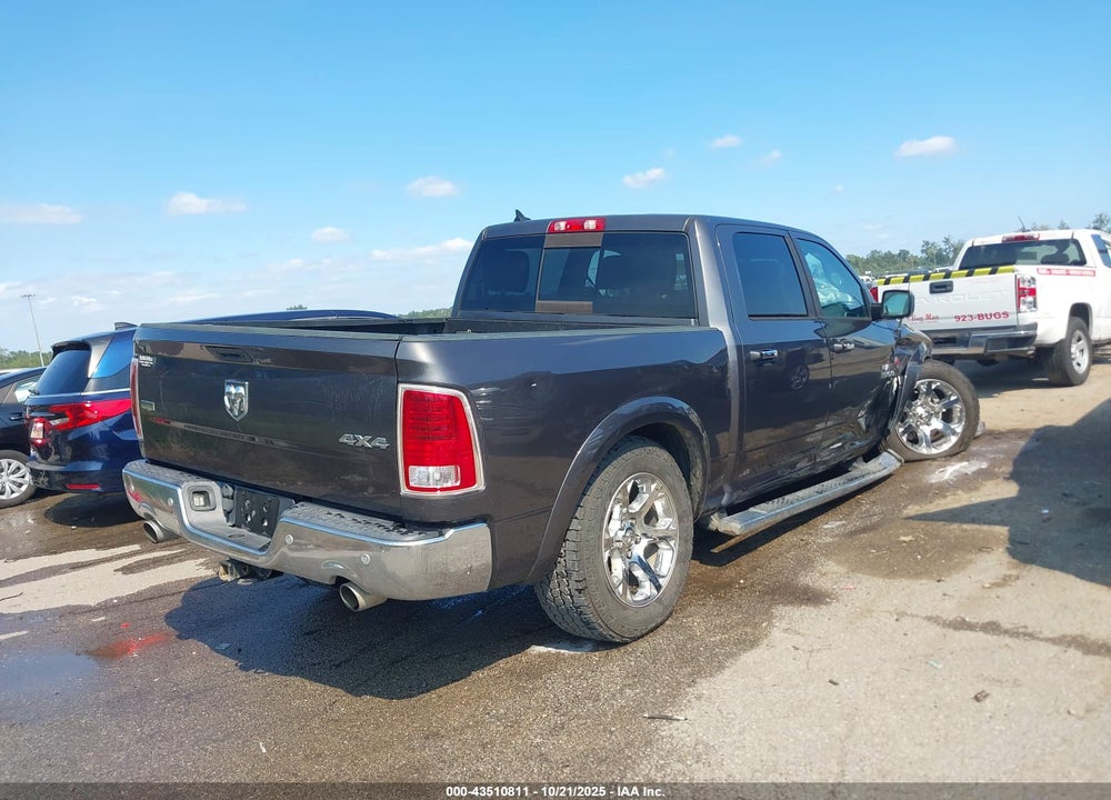 2017 RAM 1500 VIN: 1C6RR7NT2HS554771