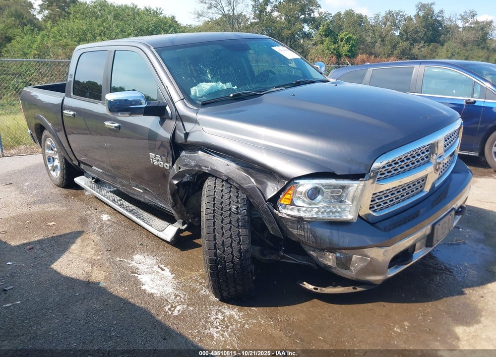 2017 RAM 1500 VIN: 1C6RR7NT2HS554771