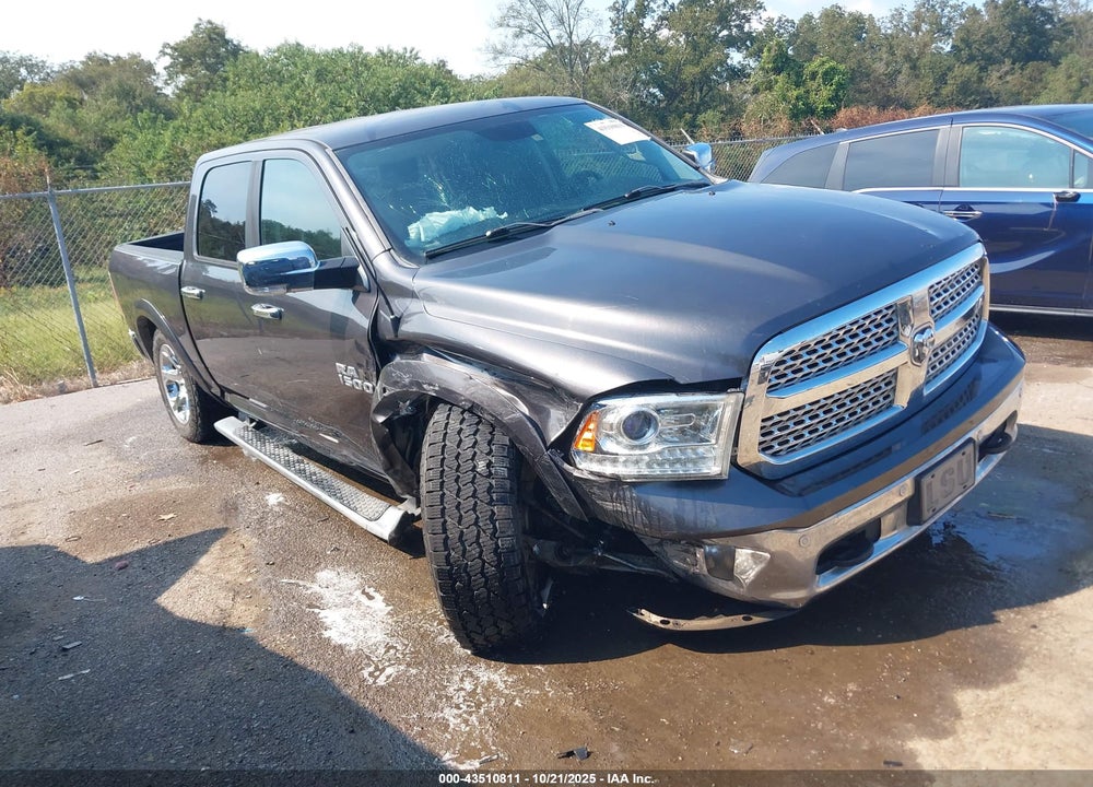 2017 RAM 1500 VIN: 1C6RR7NT2HS554771