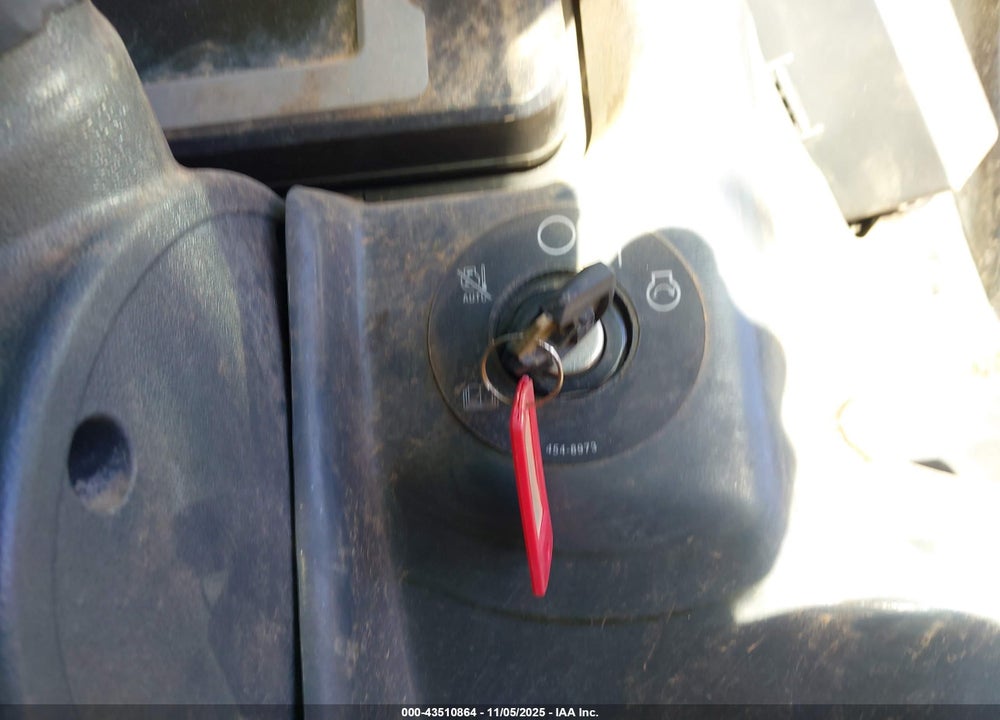 2015 CATERPILLAR CAT 525D VIN: CAT0525DAGKP00338