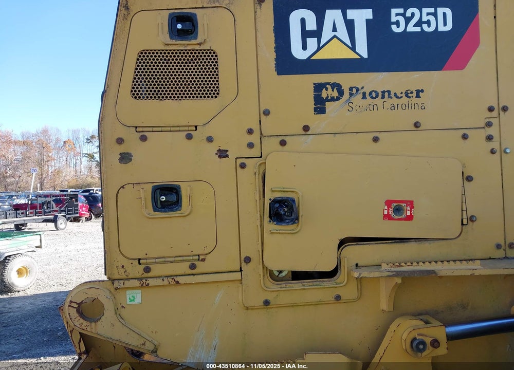 2015 CATERPILLAR CAT 525D VIN: CAT0525DAGKP00338