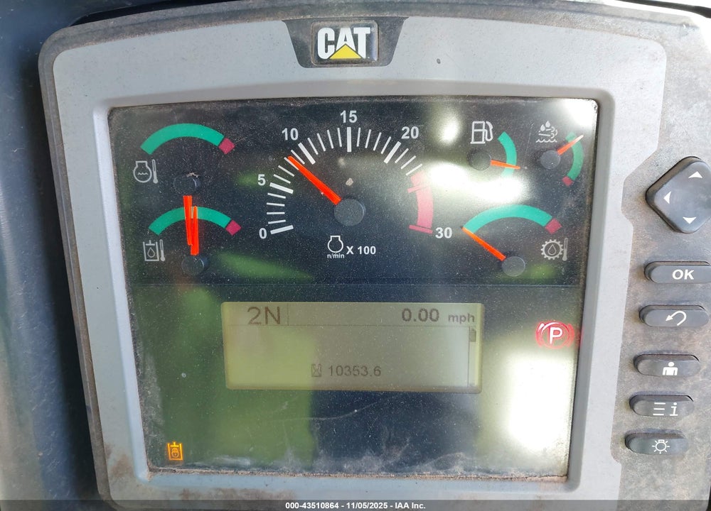 2015 CATERPILLAR CAT 525D VIN: CAT0525DAGKP00338