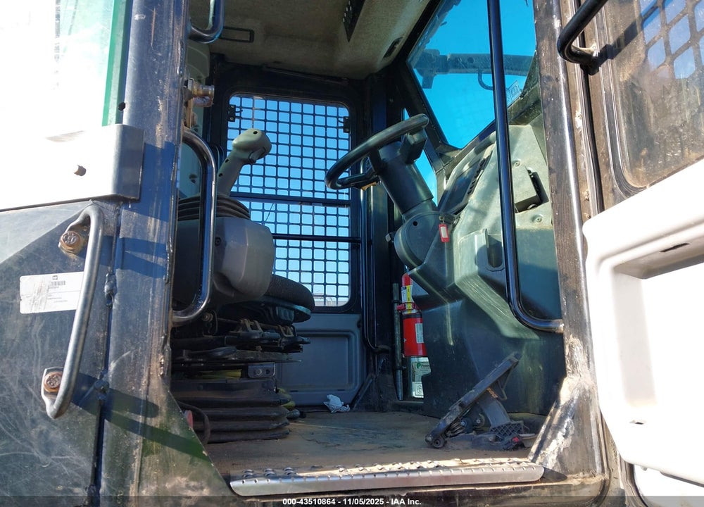 2015 CATERPILLAR CAT 525D VIN: CAT0525DAGKP00338
