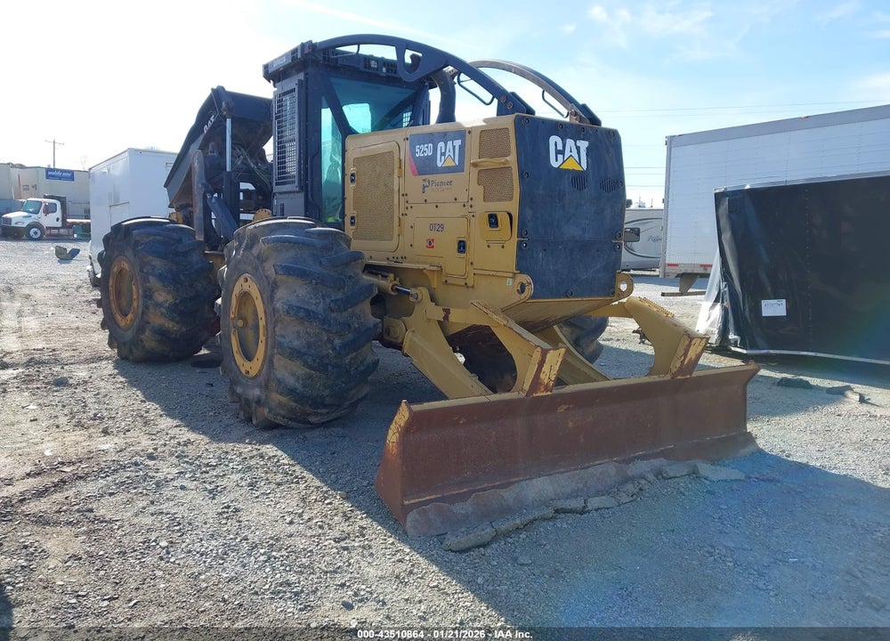 2015 CATERPILLAR CAT 525D VIN: CAT0525DAGKP00338
