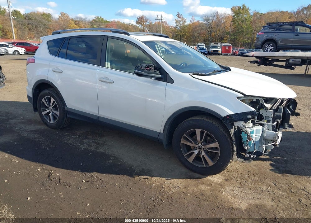 2018 TOYOTA RAV4 XLE VIN: JTMRFREV7JJ257215