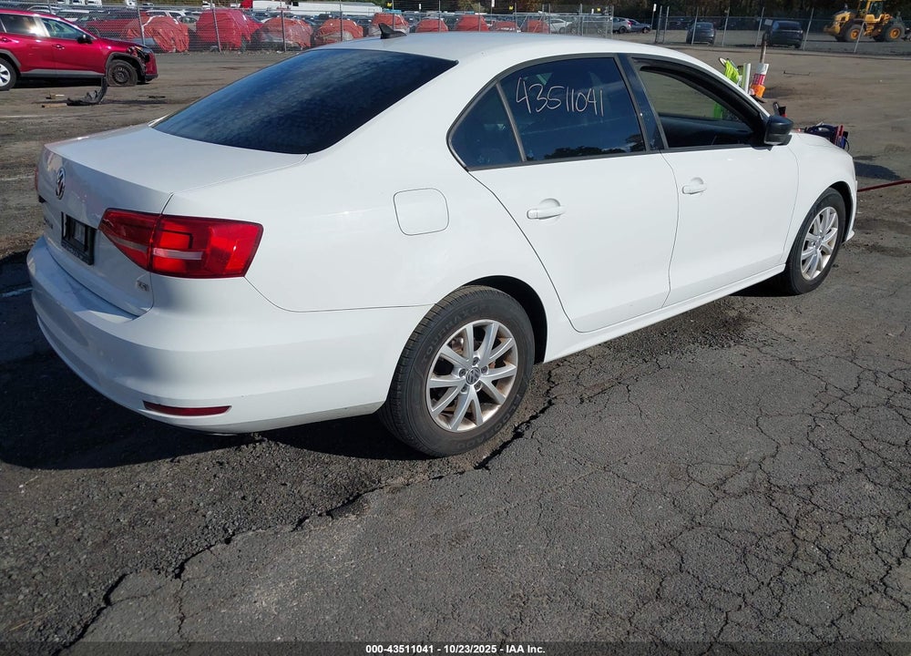 2015 VOLKSWAGEN JETTA VIN: 3VWD17AJ1FM232401