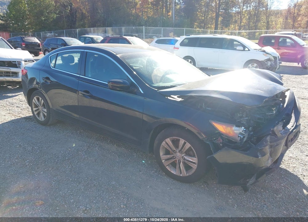 2013 ACURA ILX 2.0L VIN: 19VDE1F3XDE003343