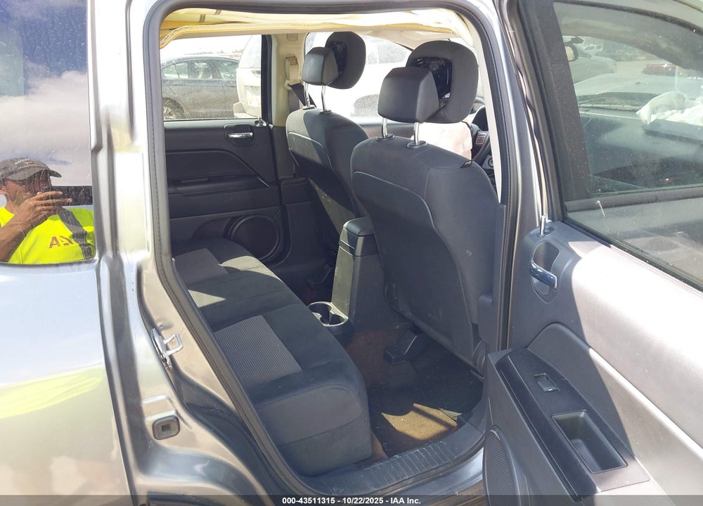 2014 JEEP COMPASS SPORT VIN: 1C4NJCBA8ED505004
