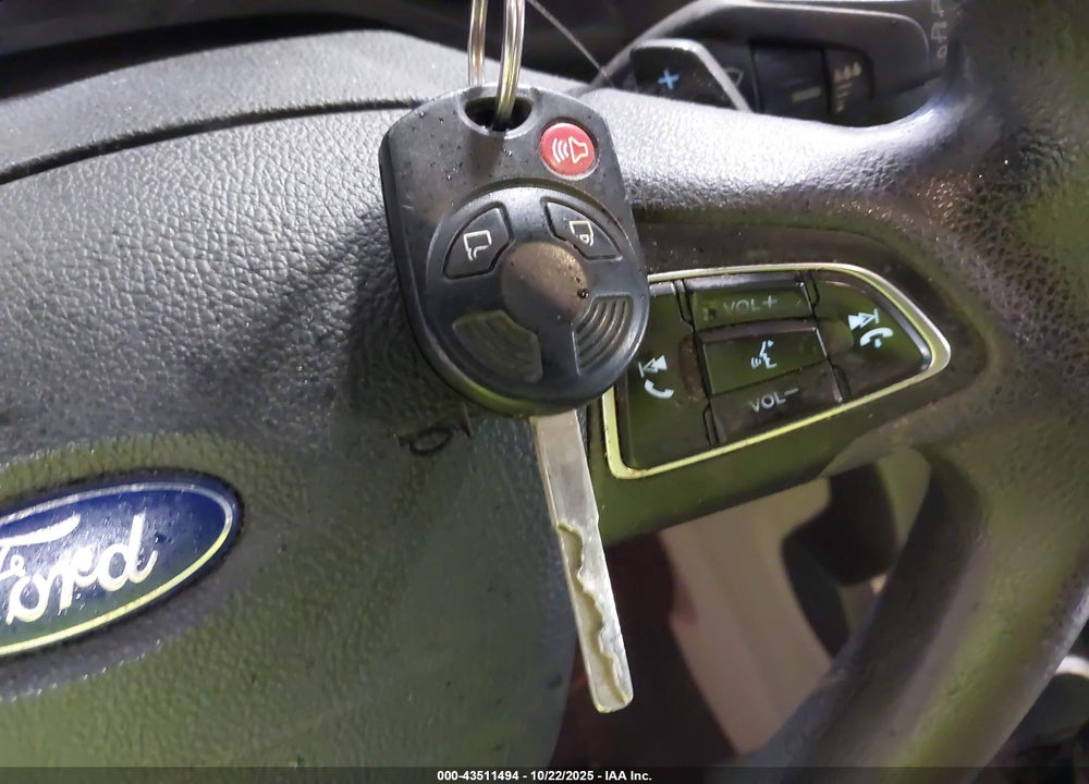 2017 FORD ESCAPE VIN: 1FMCU9GD9HUA02229