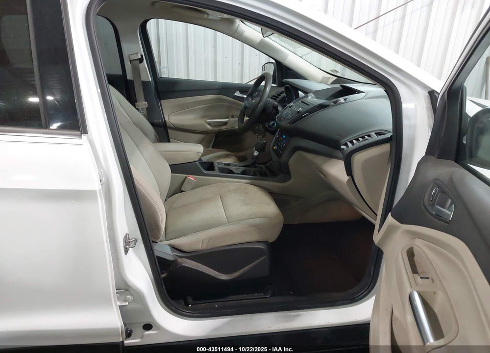 2017 FORD ESCAPE VIN: 1FMCU9GD9HUA02229