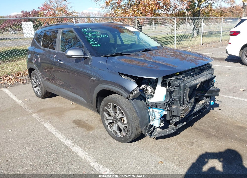 2021 KIA SELTOS EX VIN: KNDERCAA3M7158253