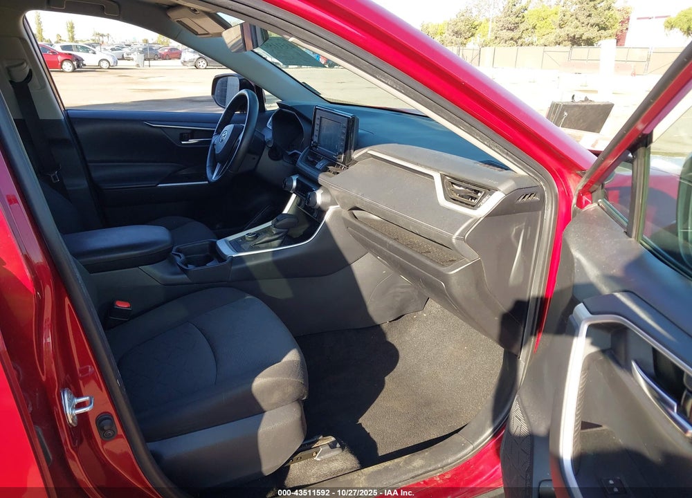 2021 TOYOTA RAV4 HYBRID XLE VIN: 2T3R6RFV9MW005275