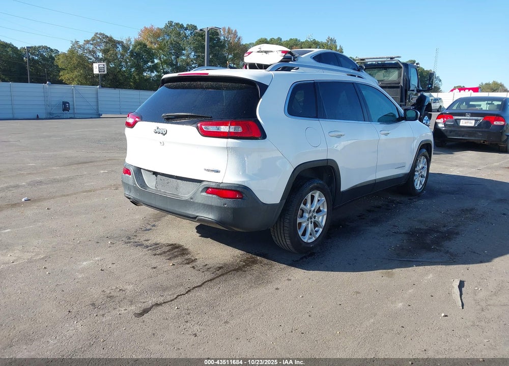 2015 JEEP CHEROKEE VIN: 1C4PJLCB8FW632065