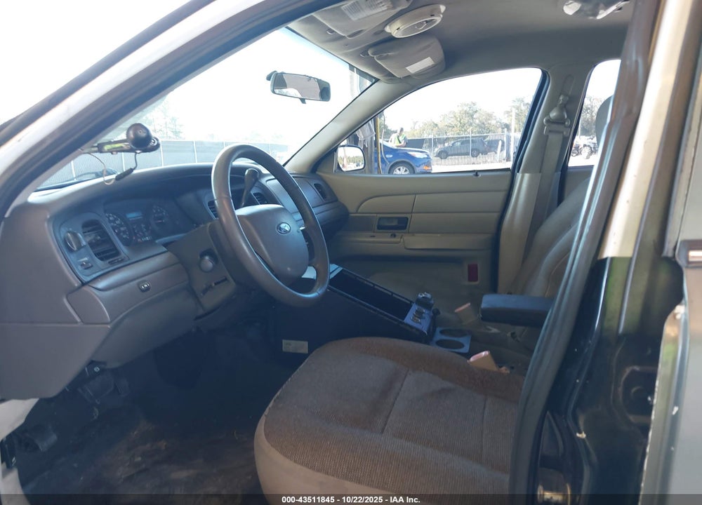 2011 FORD CROWN VICTORIA POLICE INTERCEPTOR VIN: 2FABP7BV4BX131576