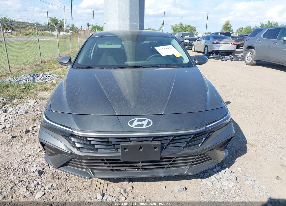 2025 HYUNDAI ELANTRA VIN: KMHLL4DG5SU916781