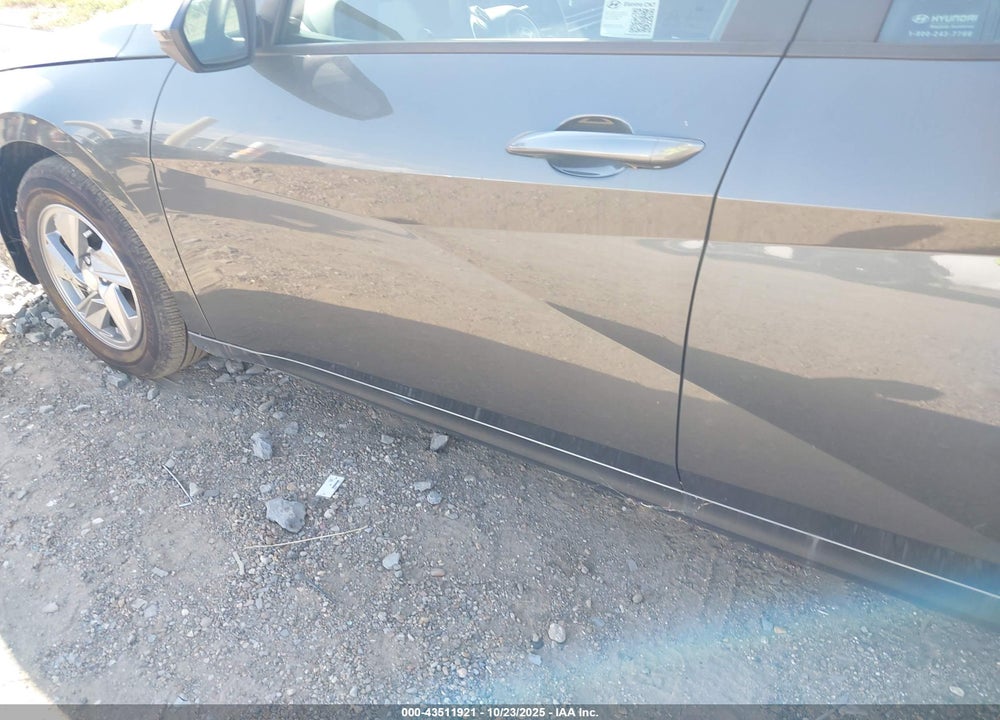2025 HYUNDAI ELANTRA VIN: KMHLL4DG5SU916781