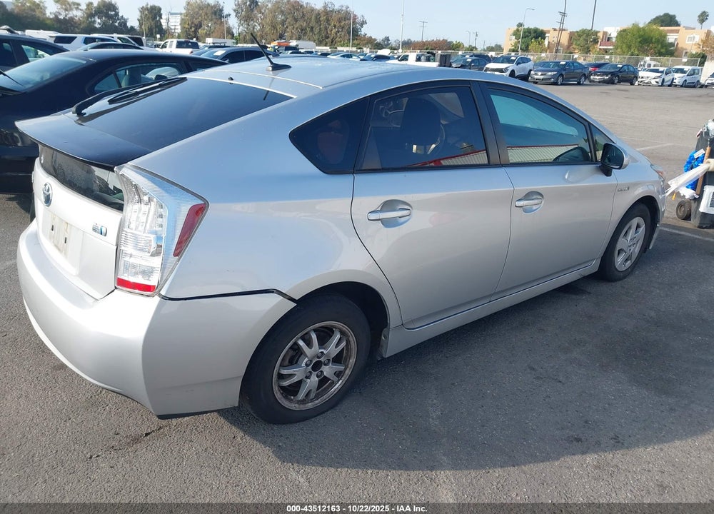 2011 TOYOTA PRIUS TWO VIN: JTDKN3DU5B5295983