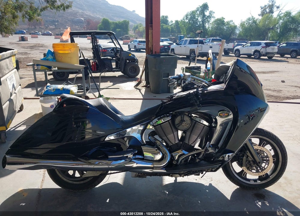2008 VICTORY MOTORCYCLES VISION VIN: 5VPSD36D883002258