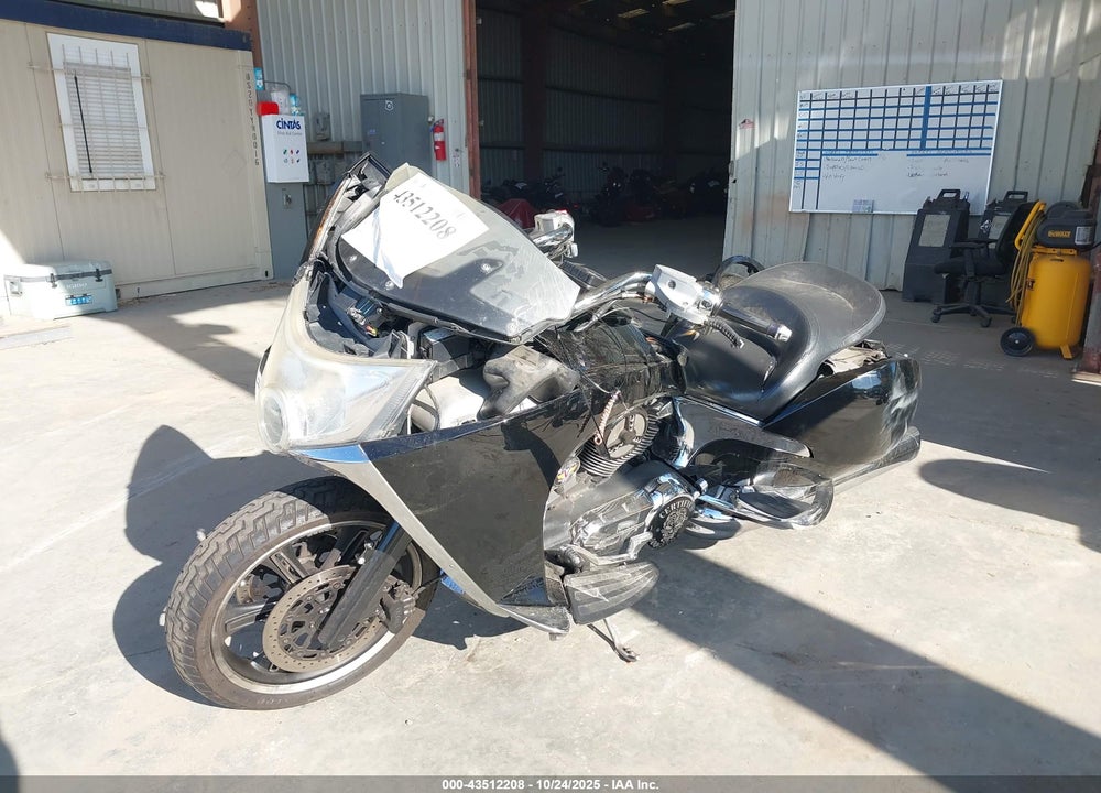 2008 VICTORY MOTORCYCLES VISION VIN: 5VPSD36D883002258