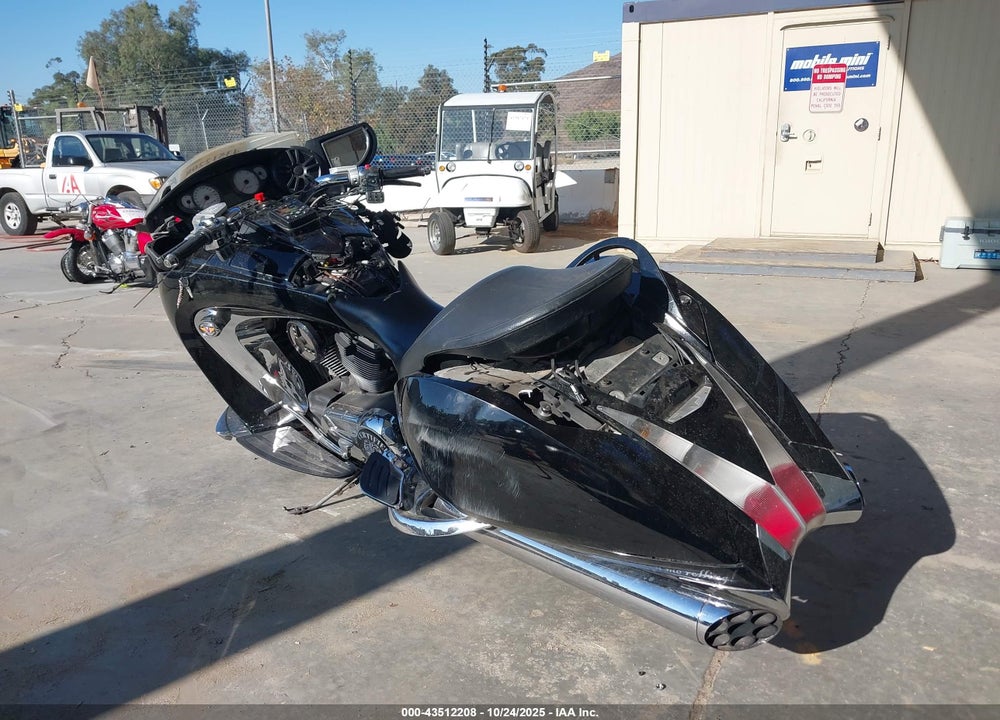2008 VICTORY MOTORCYCLES VISION VIN: 5VPSD36D883002258