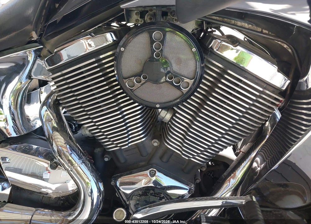 2008 VICTORY MOTORCYCLES VISION VIN: 5VPSD36D883002258