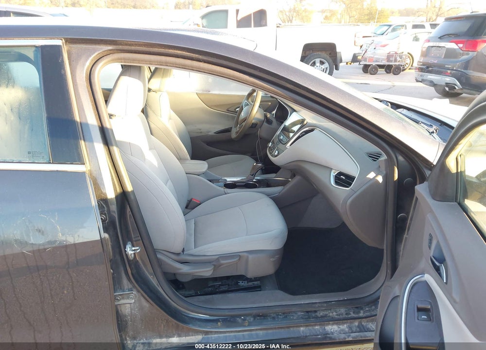2016 CHEVROLET MALIBU 1LT VIN: 1G1ZE5STXGF205290