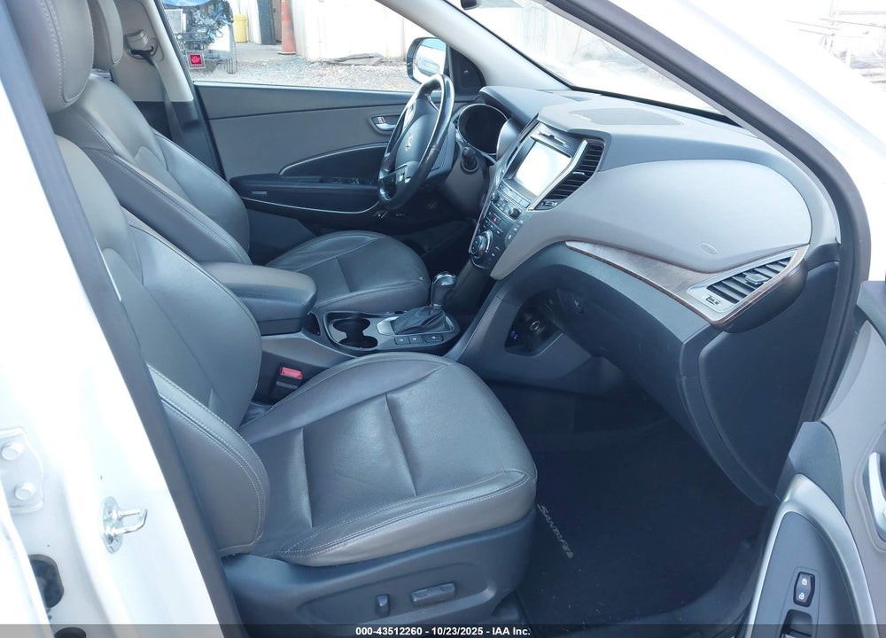 2017 HYUNDAI SANTA FE VIN: KM8SR4HF5HU243916
