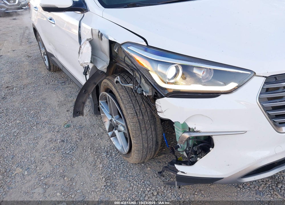 2017 HYUNDAI SANTA FE VIN: KM8SR4HF5HU243916