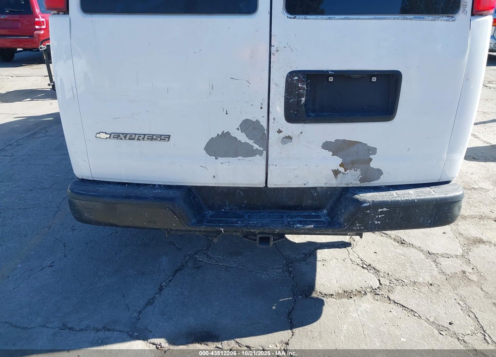 2008 CHEVROLET EXPRESS WORK VAN VIN: 1GCGG25C981215438