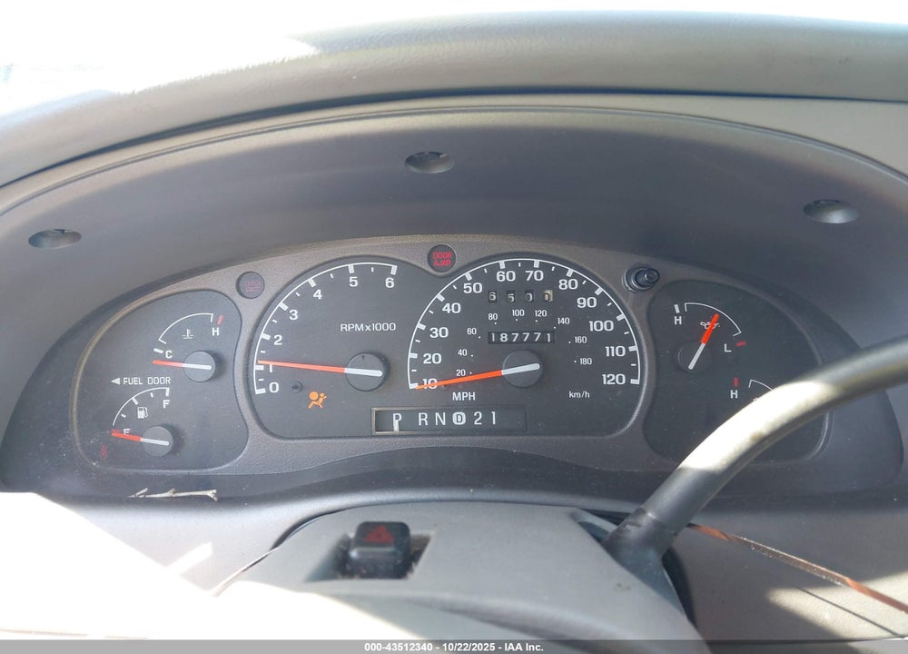 2002 MAZDA B3000 DS VIN: 4F4YR12U12TM07106